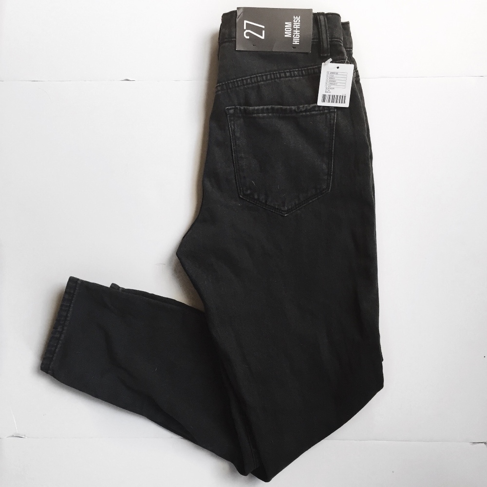 SOLD // NEW Urban Outfitters jeans
